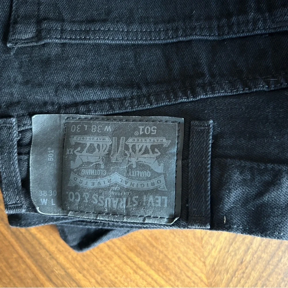 Levi's Black Relaxed Jeans Classic Style - Picture 2 of 2